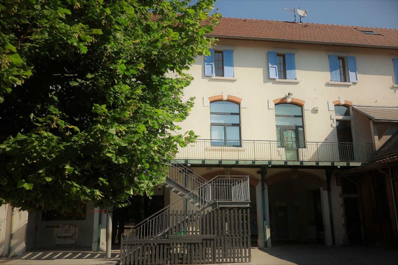 école école